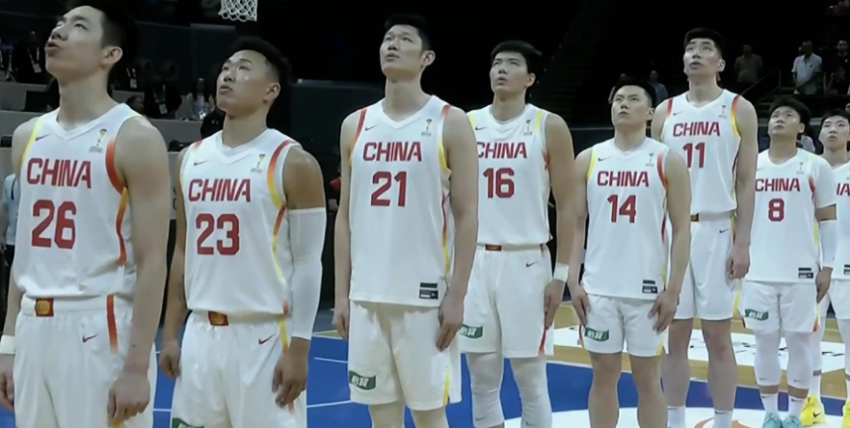 乐鱼体育-中国男篮半场落后1分:全队无人上双 中国台北3人得分上双