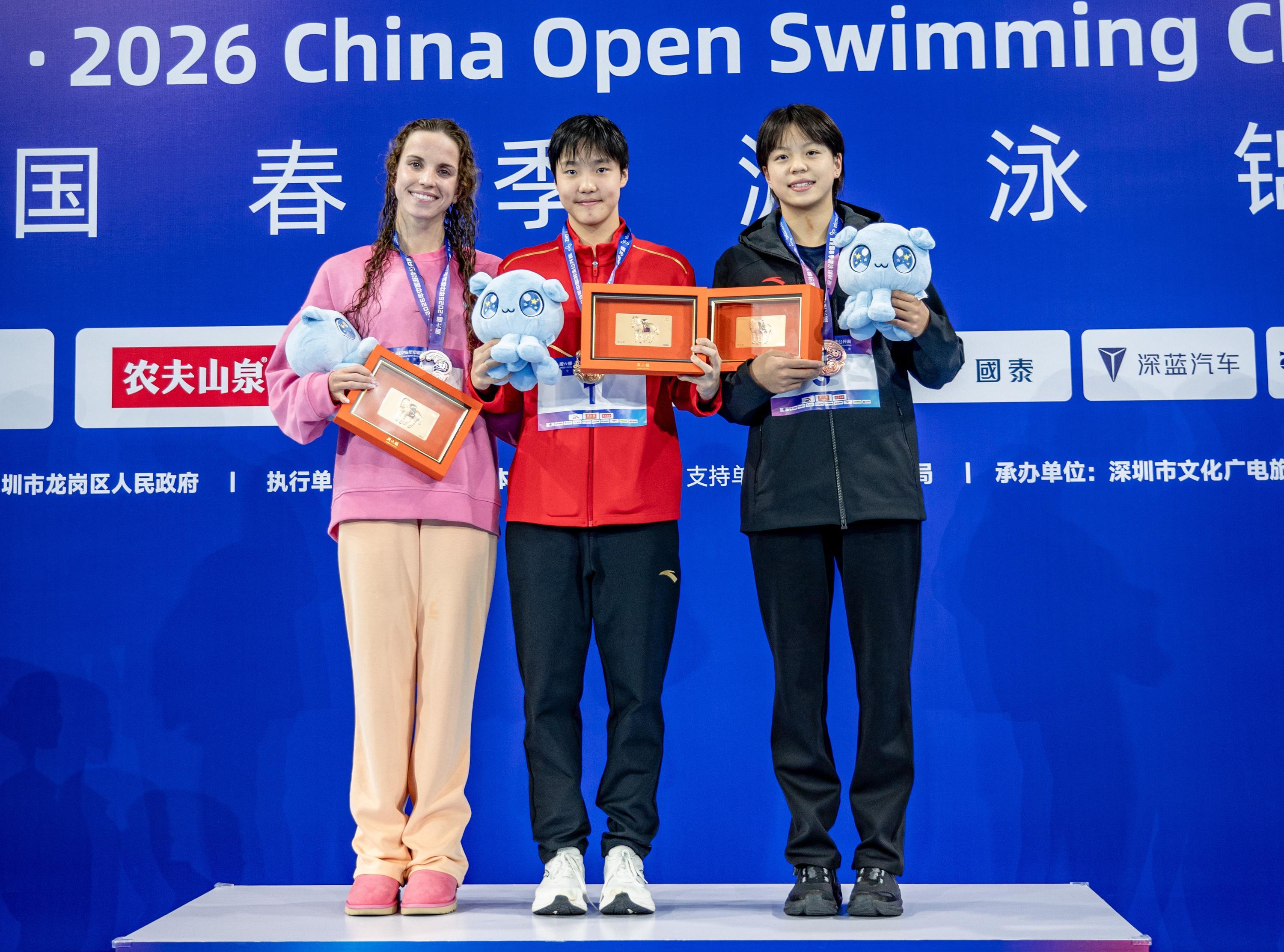 乐鱼网址-击败奥运亚军夺冠!中国游泳13岁天才少女崛起:还有两个冲金点